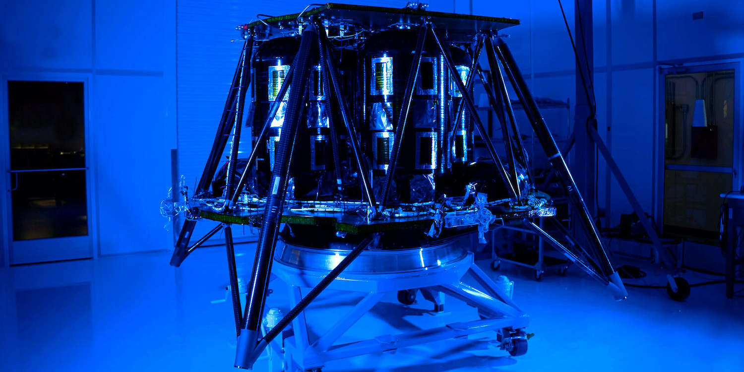 FIREFLY AEROSPACE COMPLETES BLUE GHOST LUNAR LANDER STRUCTURE AHEAD OF MOON LANDING FOR NASA