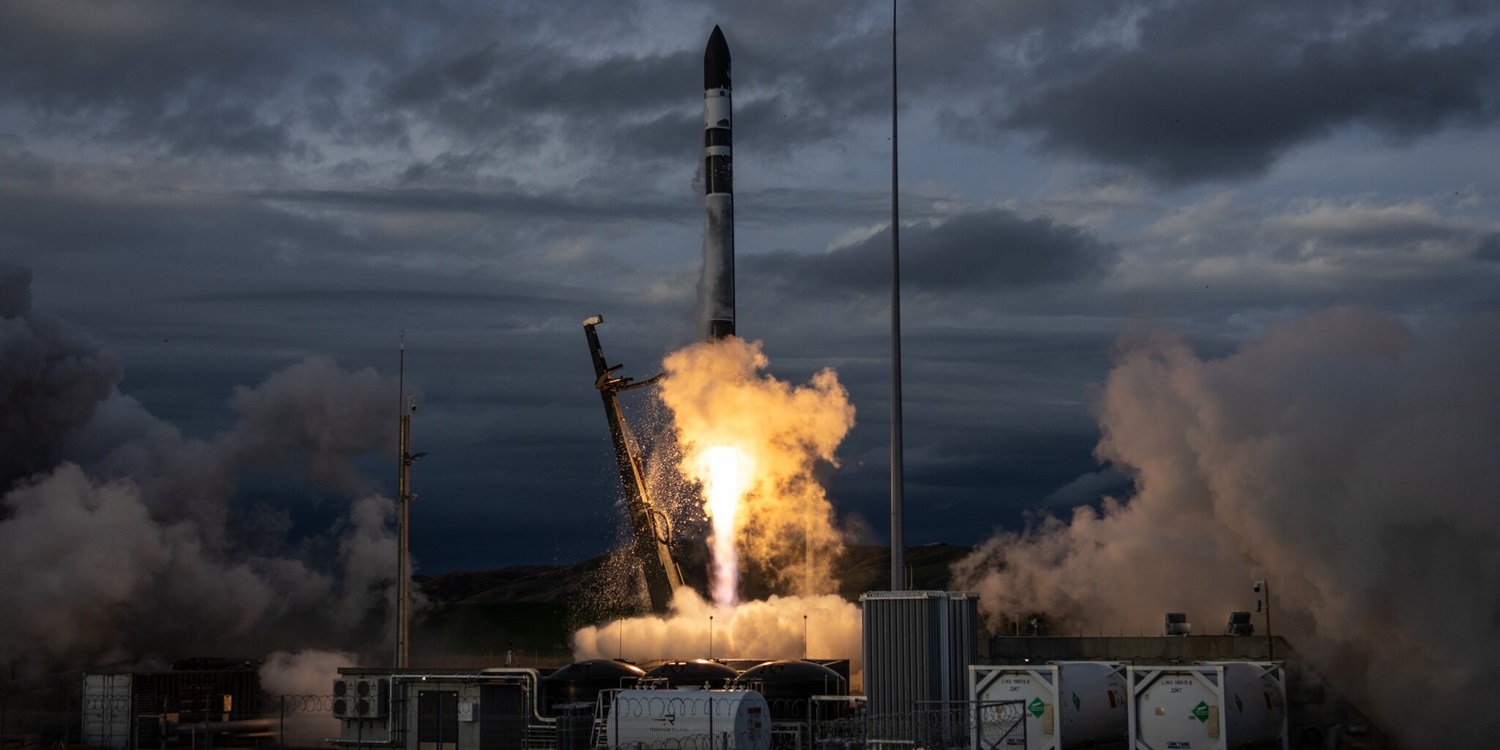 Rocket Lab Successfully Launches for iQPS, Ends 2025 with 21 Launches and 100% Mission Succes